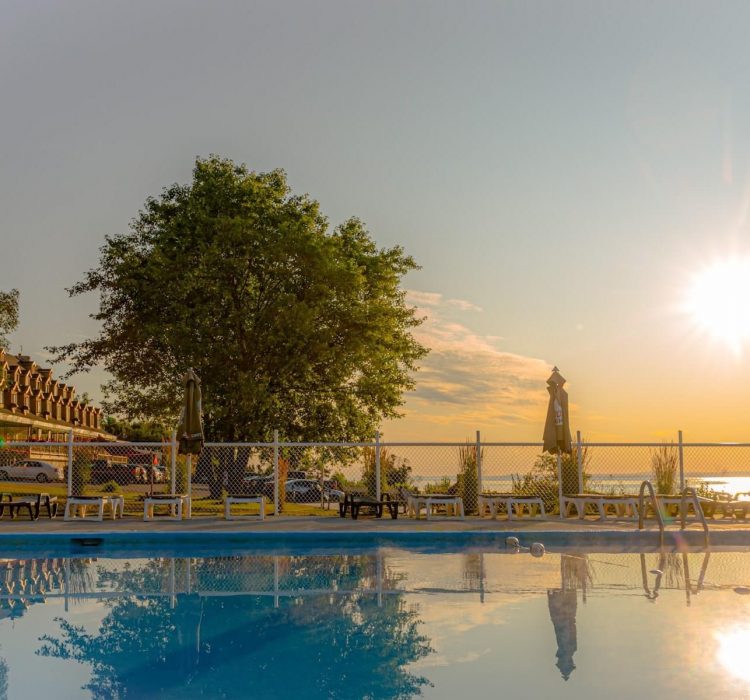 Cap-aux-pierres_Piscine